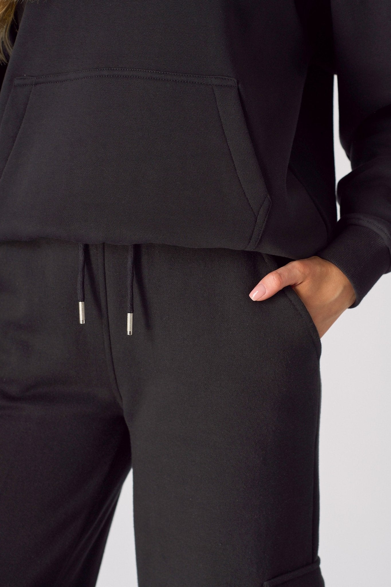 WIDE LEG CARGO JOGGERS - BLACK - JMOJO - Women's Wide Leg Cargo Joggers