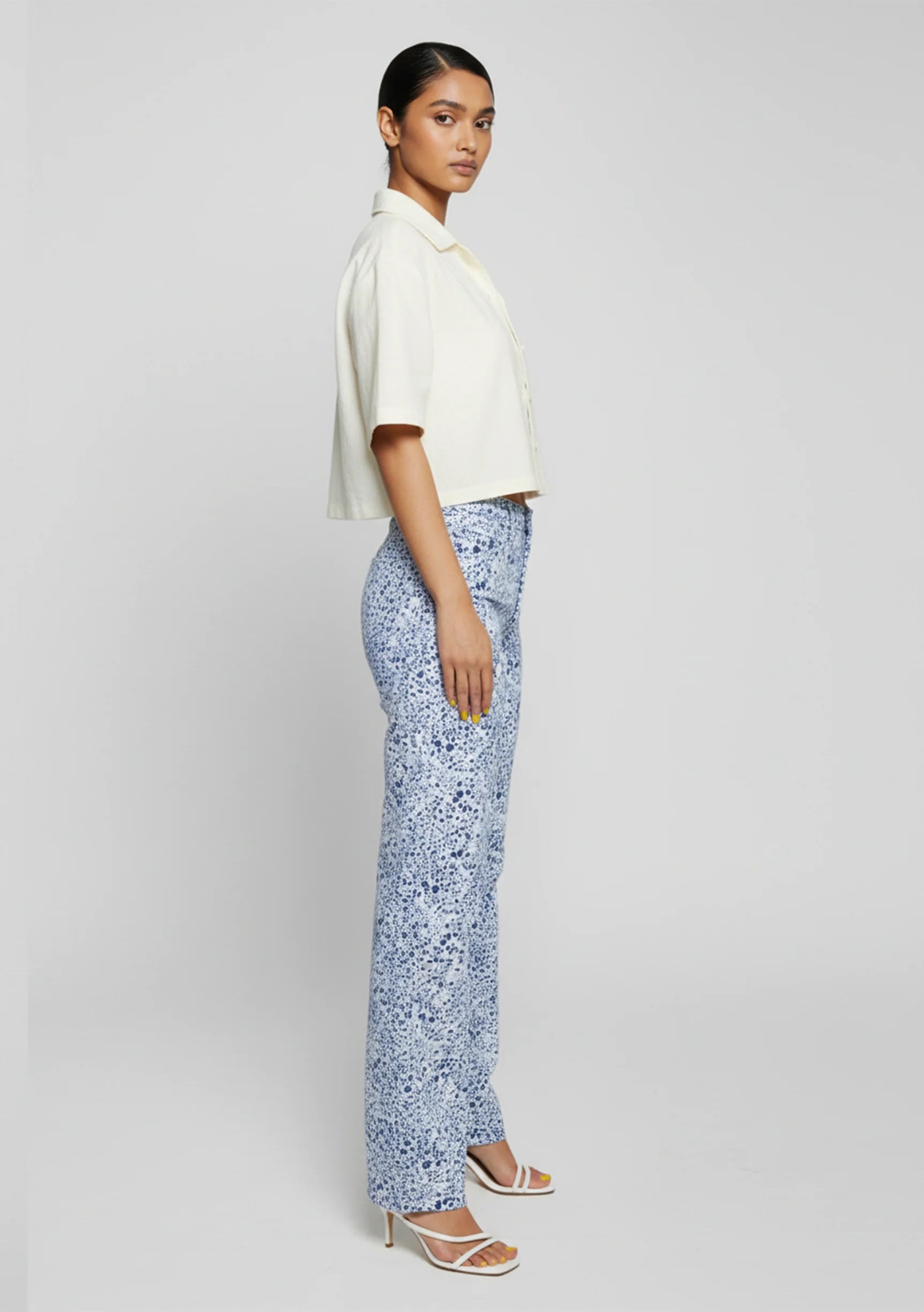 Side profile of Womens Blue Speckled straight leg jeans