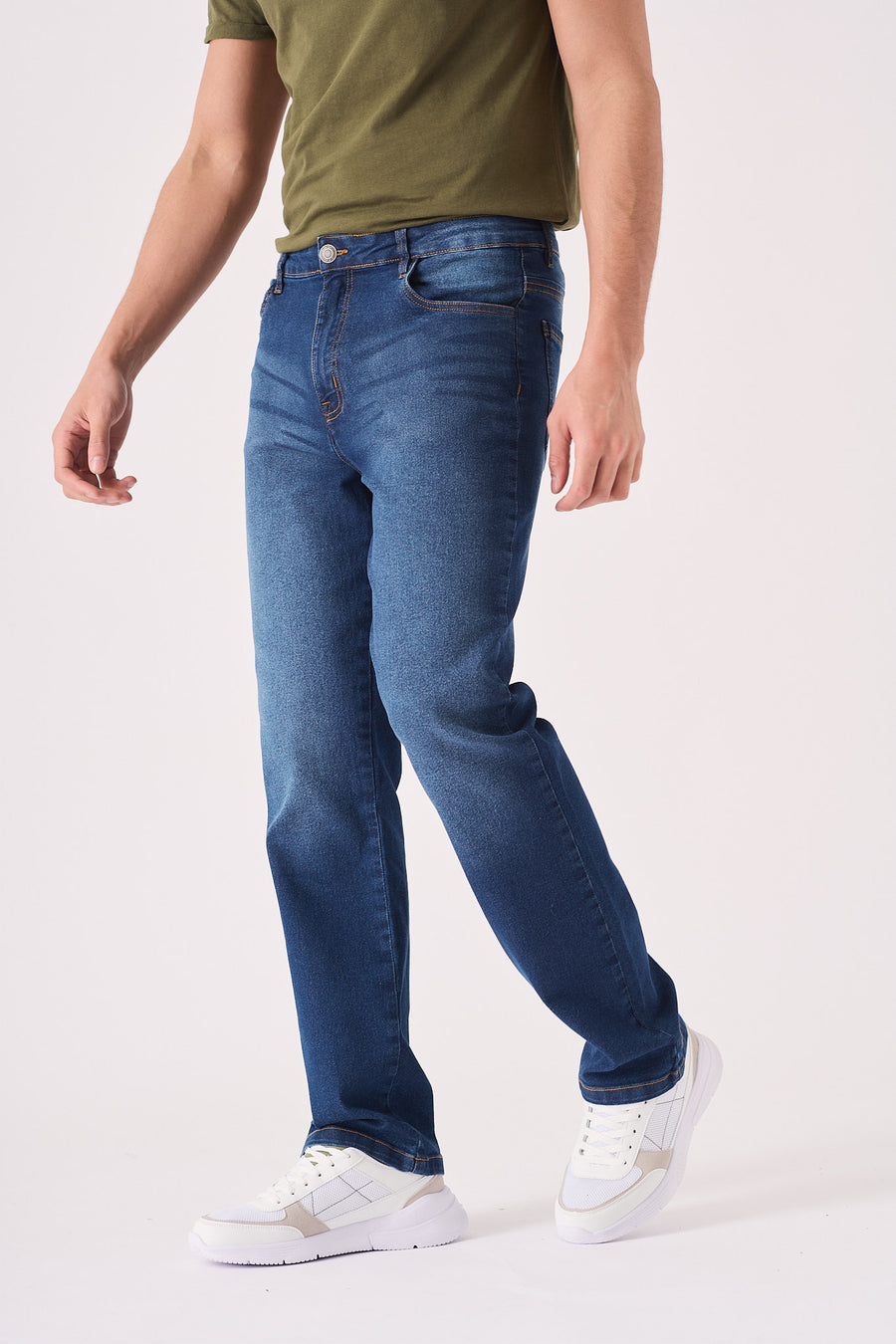 STRAIGHT FIT JEANS - MID BLUE WASH