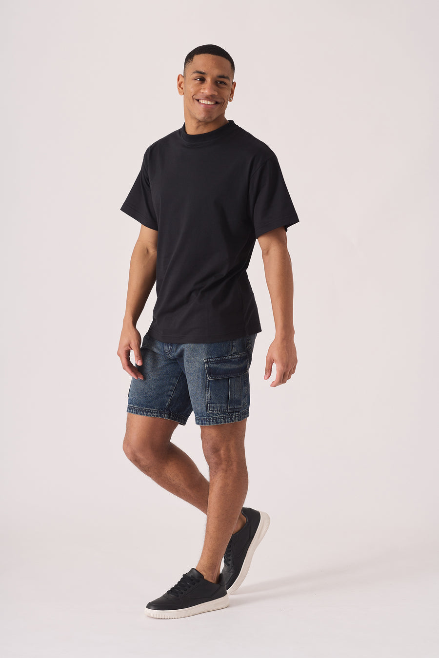PREMIUM ESSENTIAL STRETCH T-SHIRT - BLACK -  Men's T-Shirt