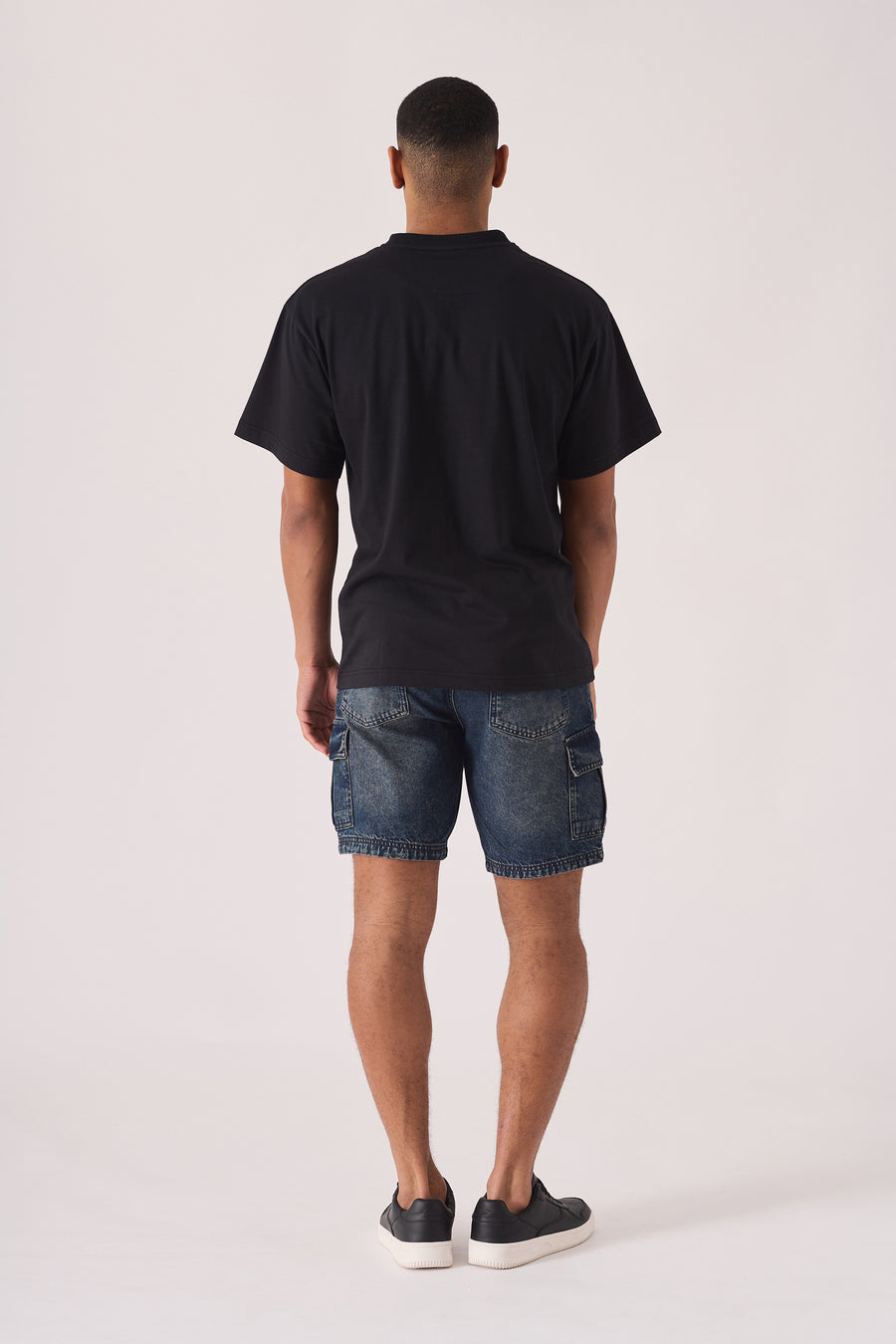PREMIUM ESSENTIAL STRETCH T-SHIRT - BLACK -  Men's T-Shirt