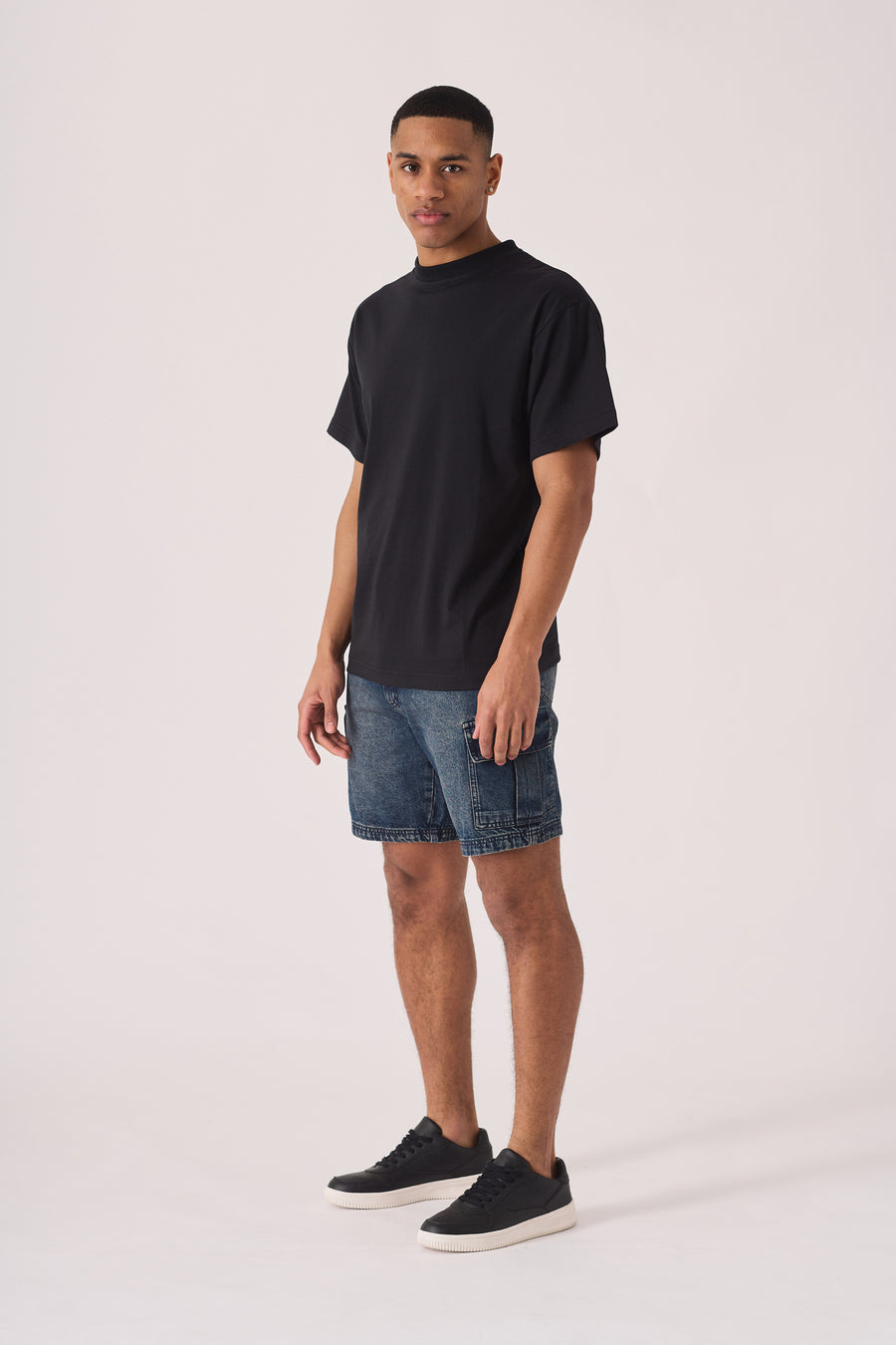 PREMIUM ESSENTIAL STRETCH T-SHIRT - BLACK -  Men's T-Shirt