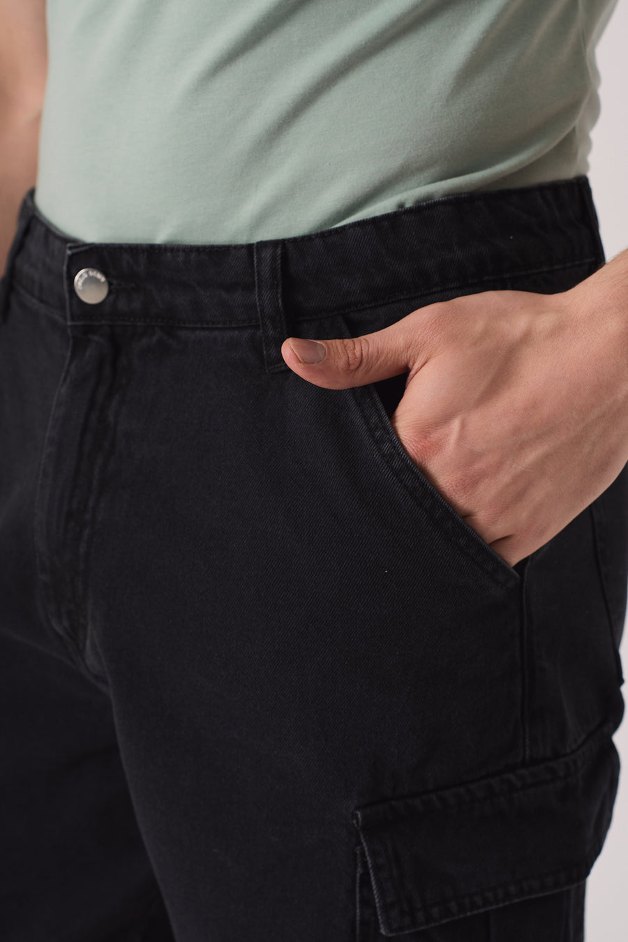 REGULAR CARGO SHORTS - BLACK WASH -  Men's Cargo Denim Shorts
