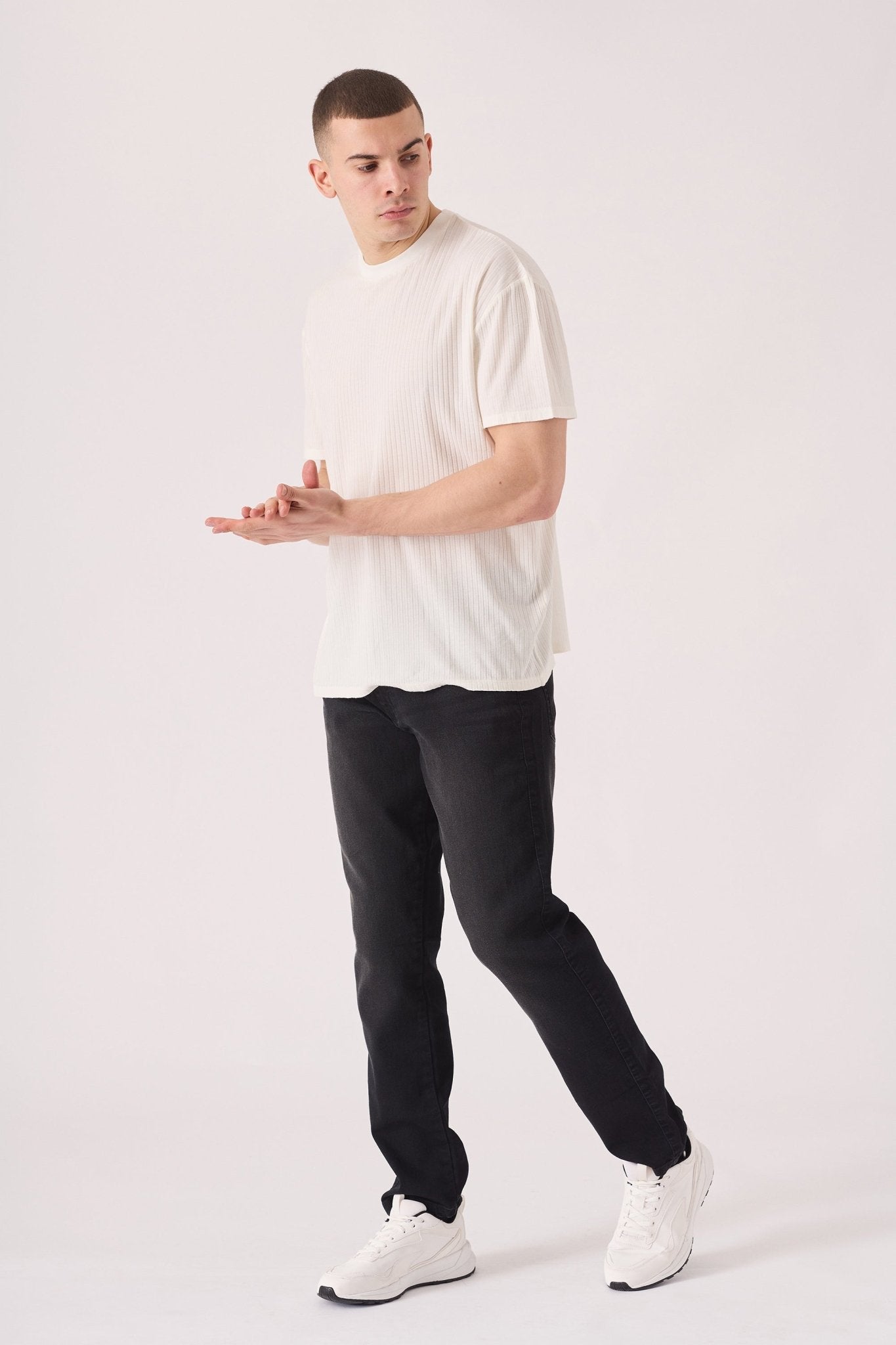 black wash slim fit stretch denim jeans back pocket detail
