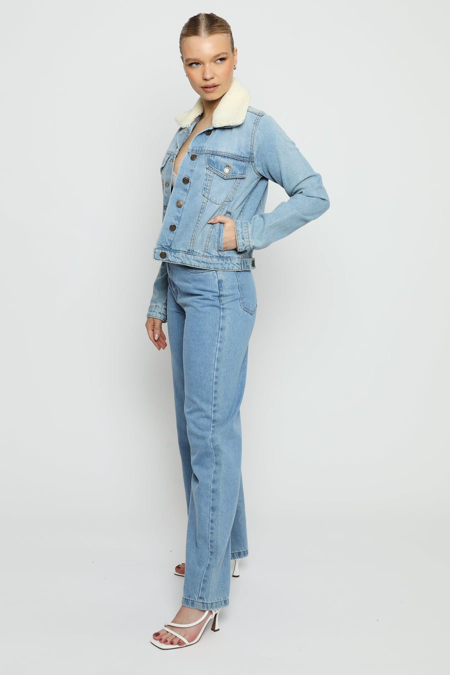 Echo Sherpa Collar Denim Jacket – Blue - JMOJO - Women's Denim Jackets Sherpa