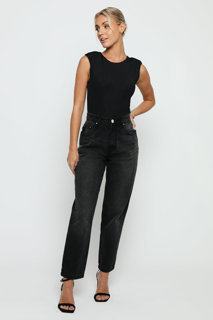 Evora High Waisted Relaxed Straight Leg Jeans - Black Wash - JMOJO - Women's Straight Leg Jeans