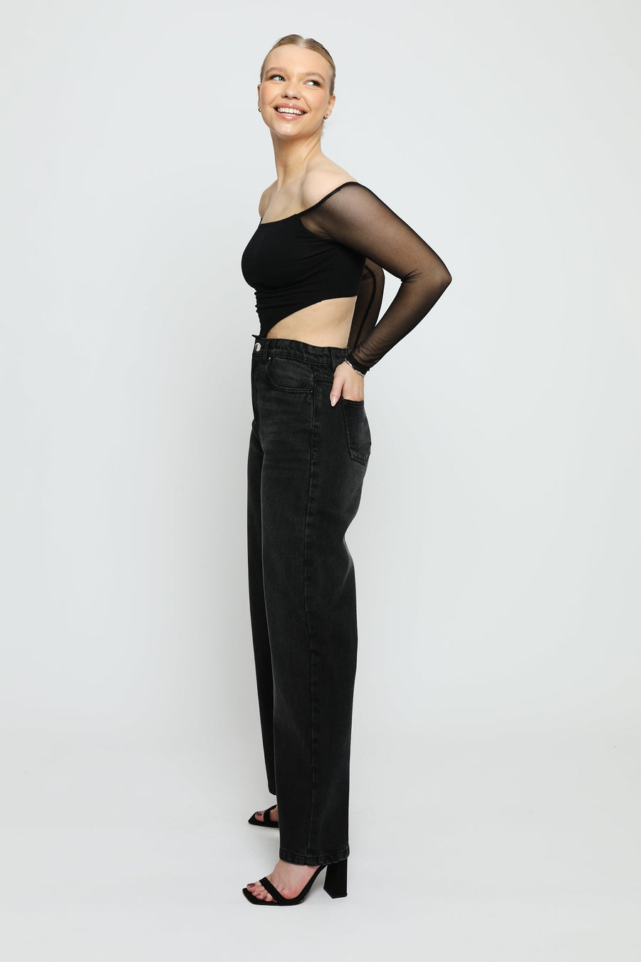 Evora High Waisted Stretch Relaxed Straight Leg Jeans - Black Wash - JMOJO - Women's Straight Leg Jeans