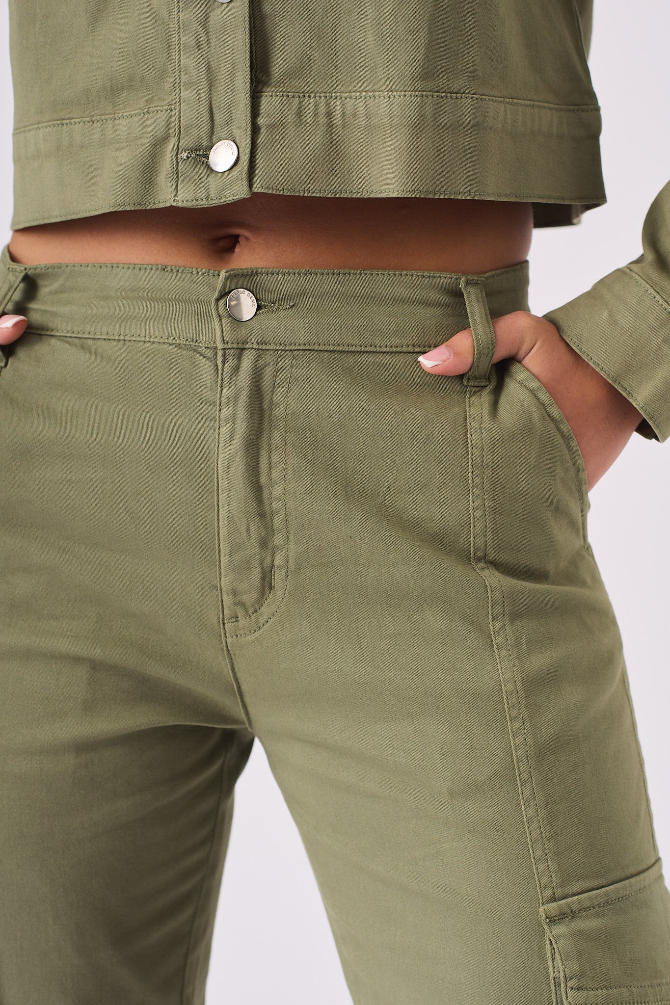 Floressa Tapered Cargo Jogger Jeans - Olive Green - JMOJO - Women's Cargo Denim Trouser