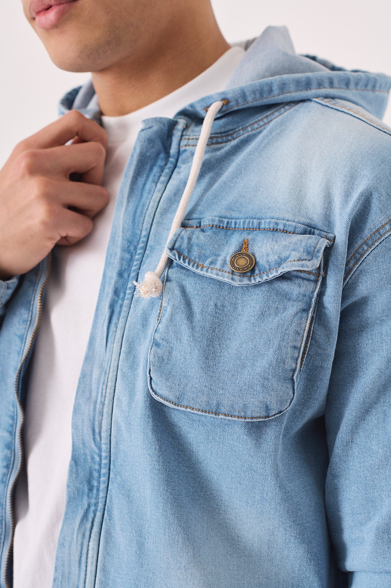 HOODED DENIM JACKET - LIGHT BLUE WASH - JMOJO - Men's Hooded Cargo Denim Jackets