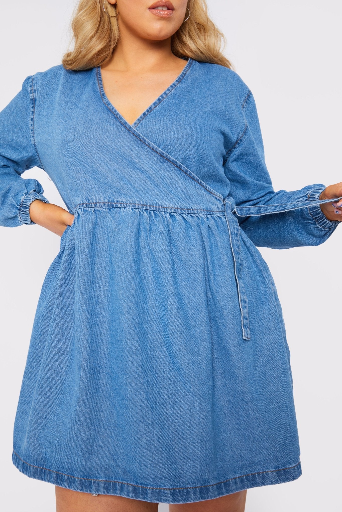 JMOJO PLUS: WRAP TIE DENIM DRESS - LIGHT BLUE WASH - JMOJO - Women's Denim Dresses