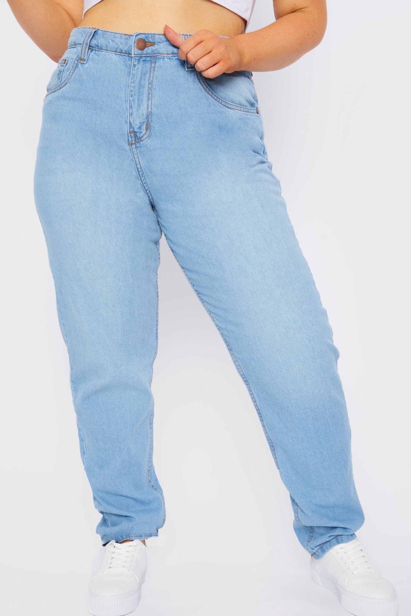 PLUS SIZE STRAIGHT LEG JEANS - LIGHT BLUE WASH - JMOJO - Women's Straight Leg Jeans