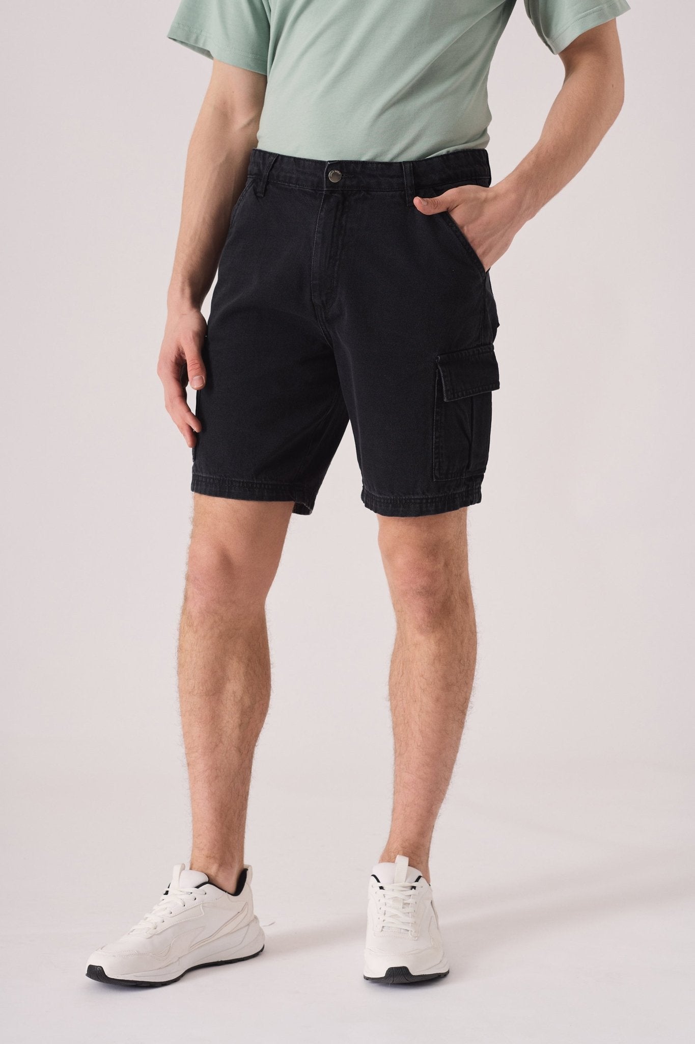 REGULAR CARGO SHORTS - BLACK WASH - JMOJO - Men's Cargo Denim Shorts