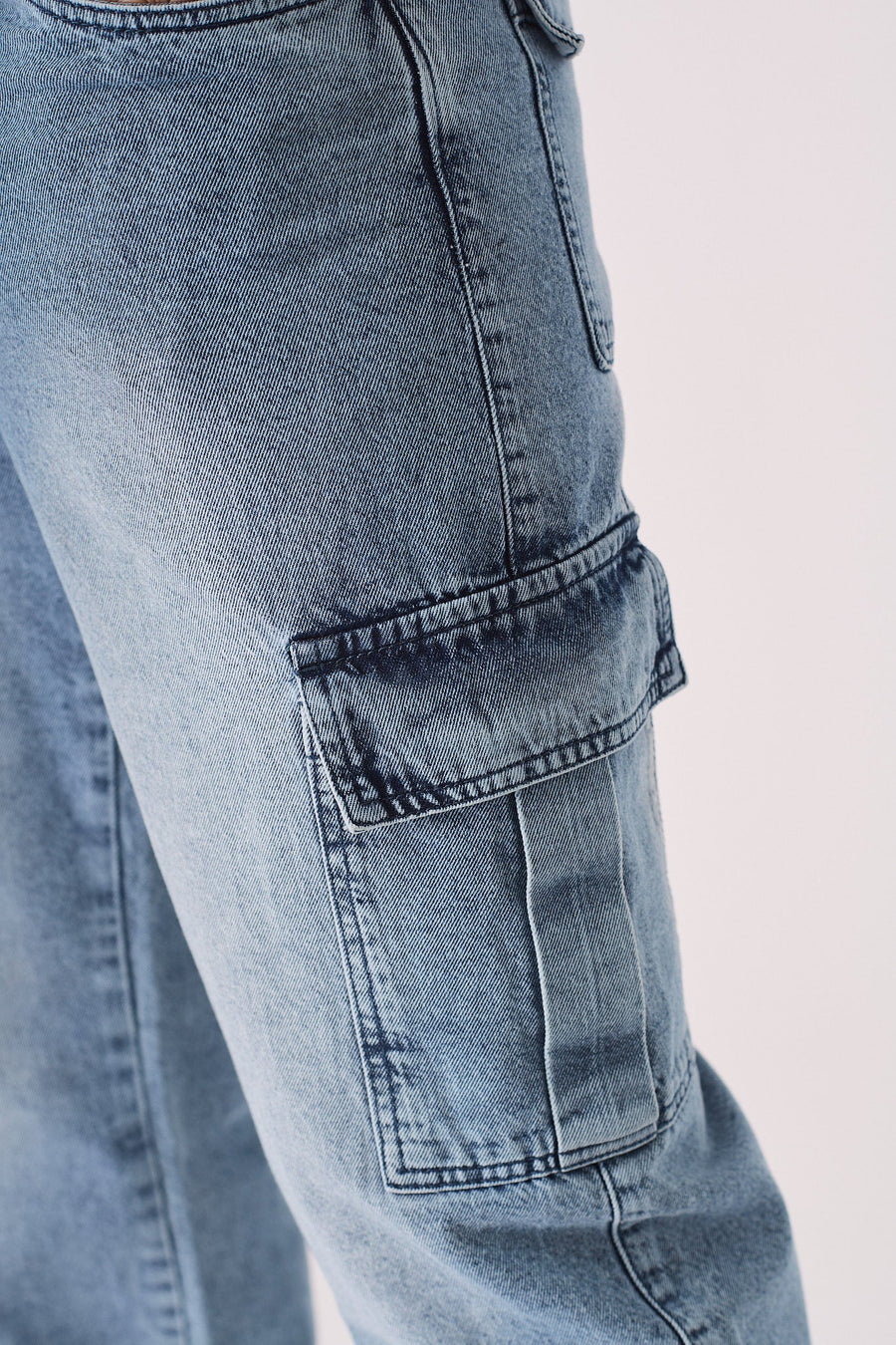 RELAXED FIT CARGO JEANS - MID BLUE - JMOJO - Men's Cargo Jeans